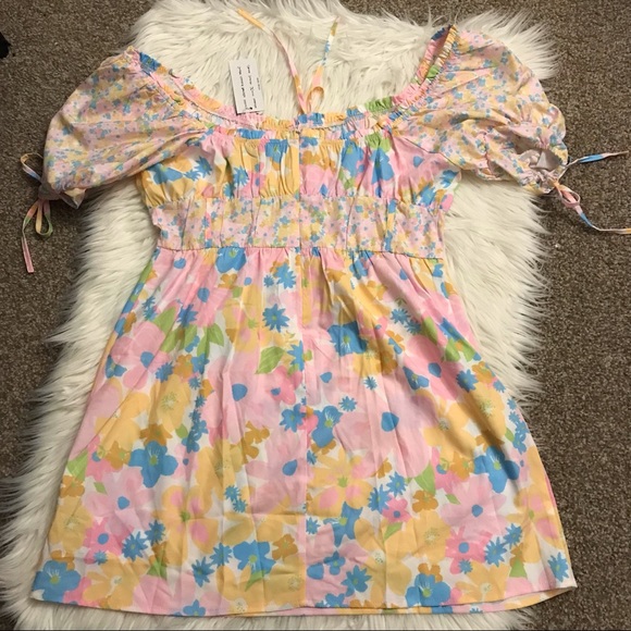SOLD For love and lemons style boutique dress with floral print - Picture 3 of 5